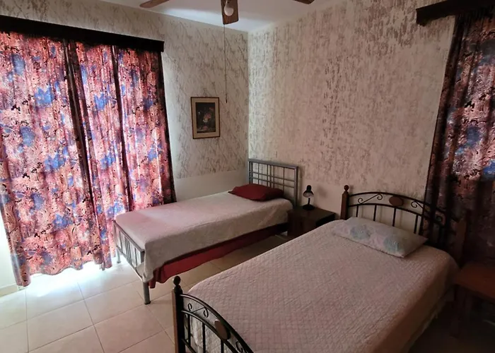 Kalampakas * Larnaca